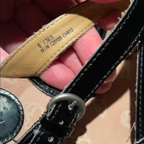 Born O Concept Sandals - Picture 5 of 6